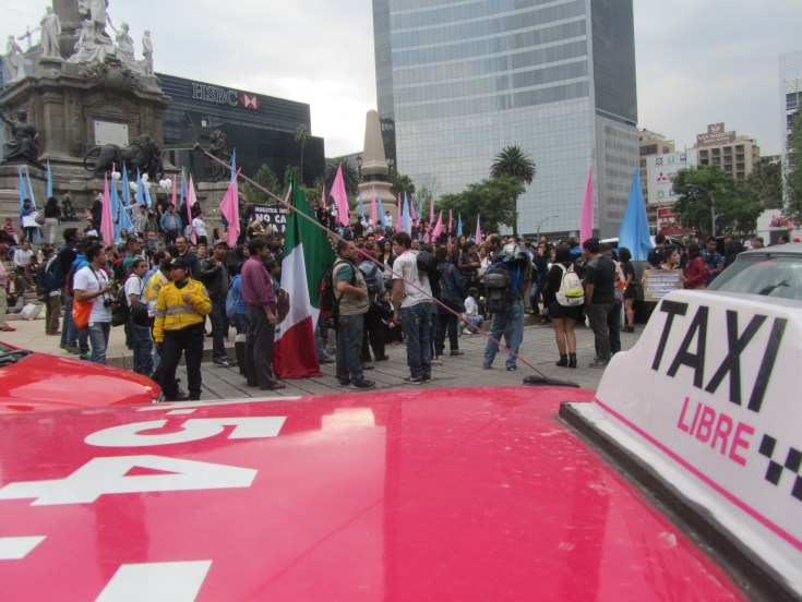 Manifestaciones from our passing taxi